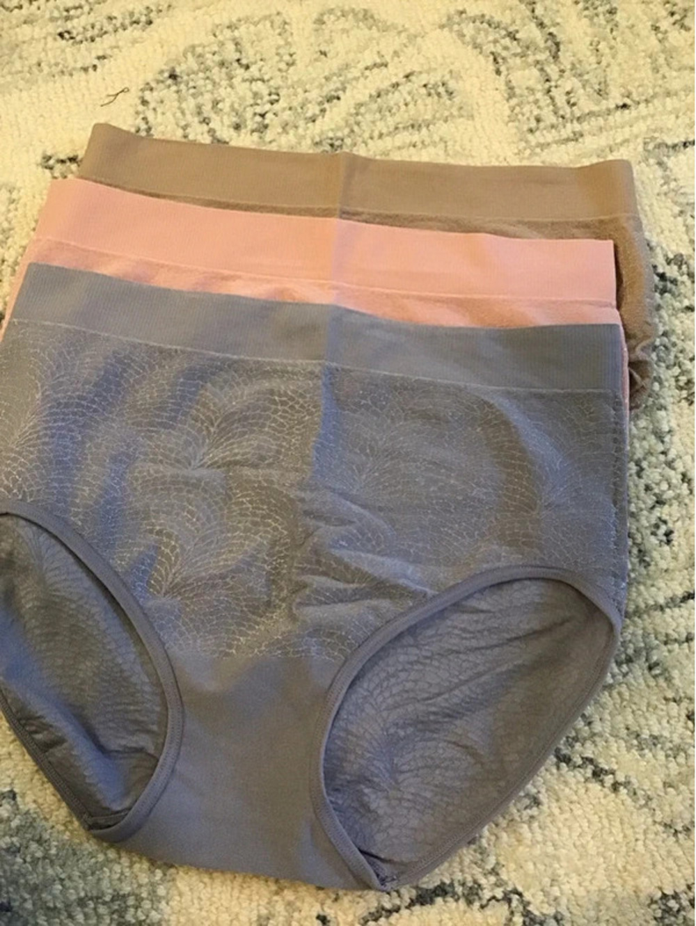 Breezies, large, featherlite, briefs, new, seamless, full, set of 3